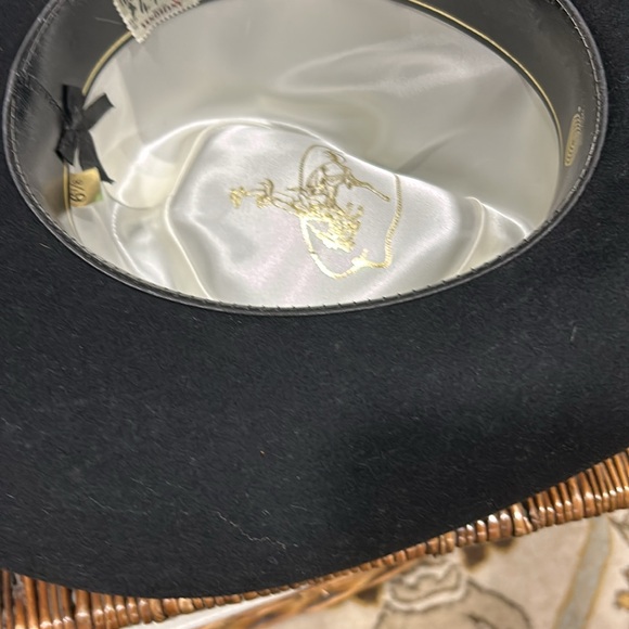 101 Ranch Hat 6 7/8. Pure wool. - Picture 5 of 9